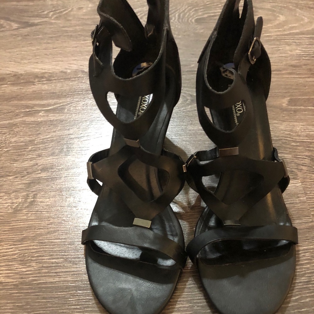 XOXO black sandals